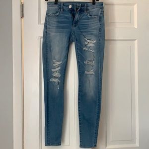 American eagle Super Steetch skinny jeans.